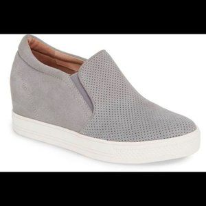 *New* - Caslon Allie Gray Hidden Wedge Suede Sneaker - size 7